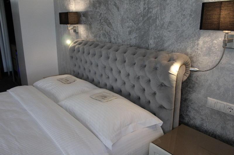 Andromeda Downtown Suites Ateny Zewnętrze zdjęcie